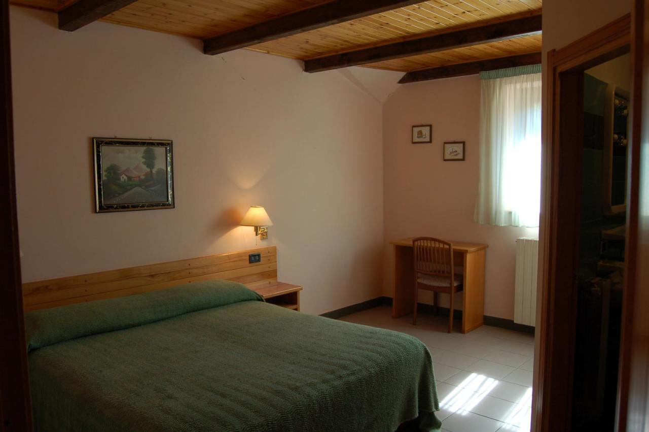 Hotel Lo Sciatore Cotronei Extérieur photo