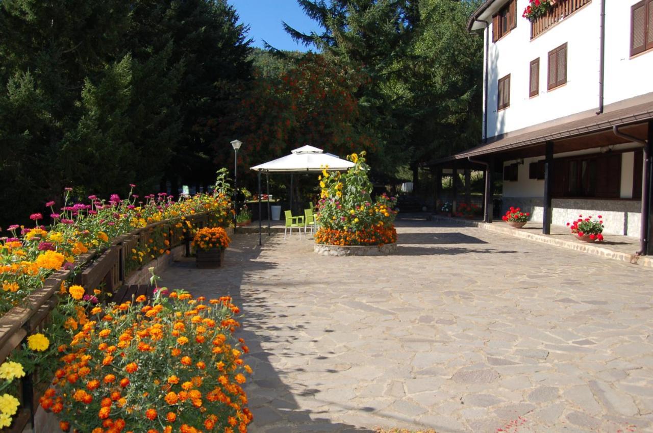 Hotel Lo Sciatore Cotronei Extérieur photo